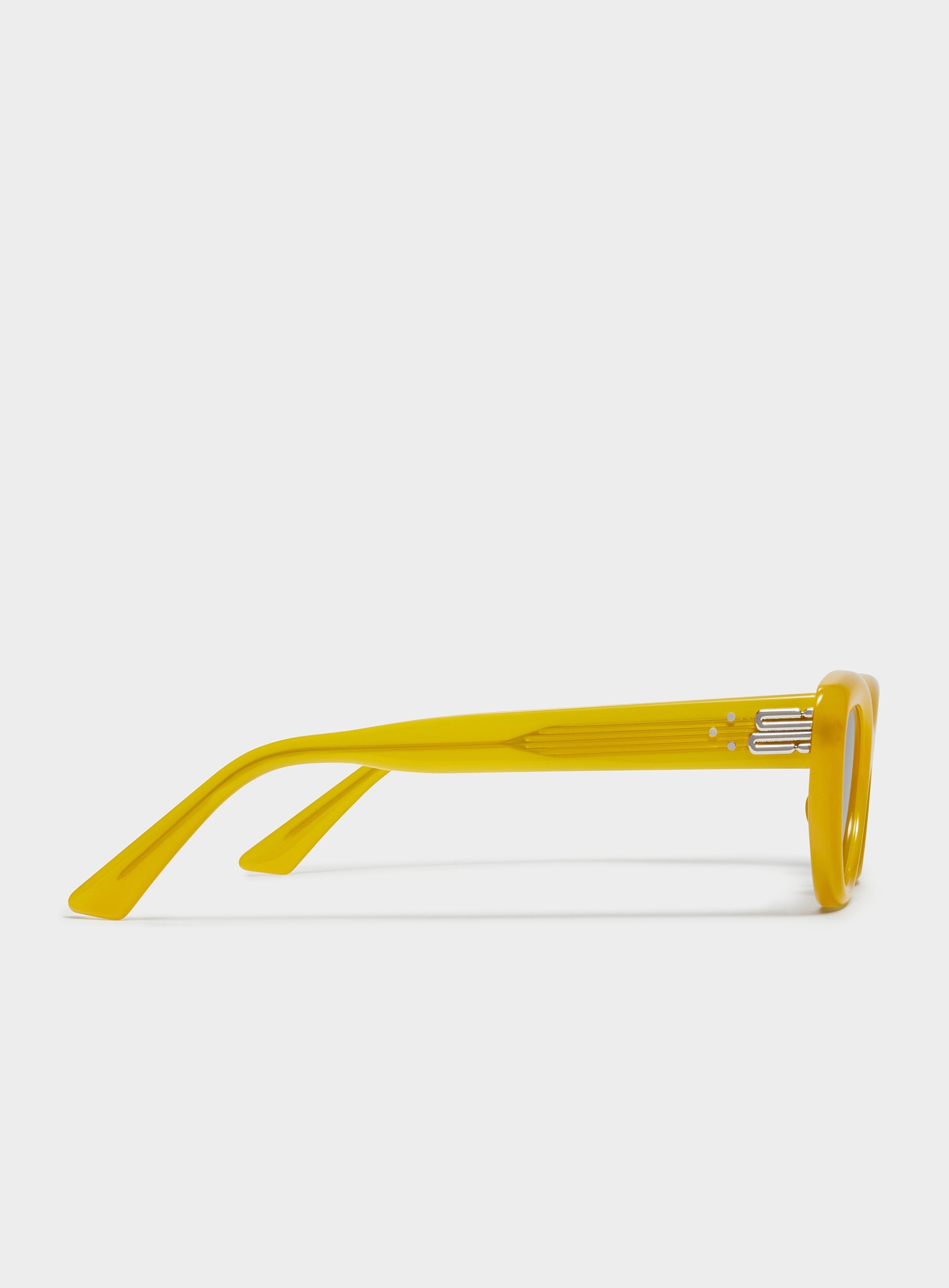 Conic YC7