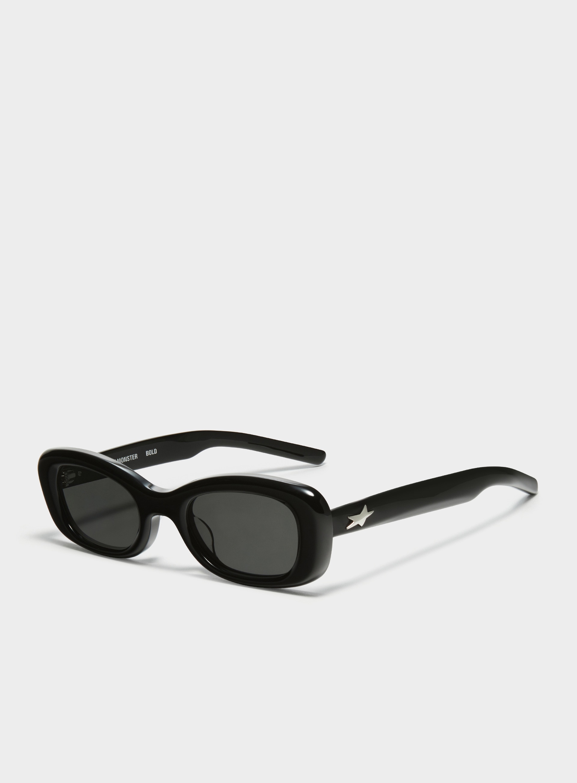 <? $selectedSimpleProduct['name'] ?? $item['product']['name'] ?>