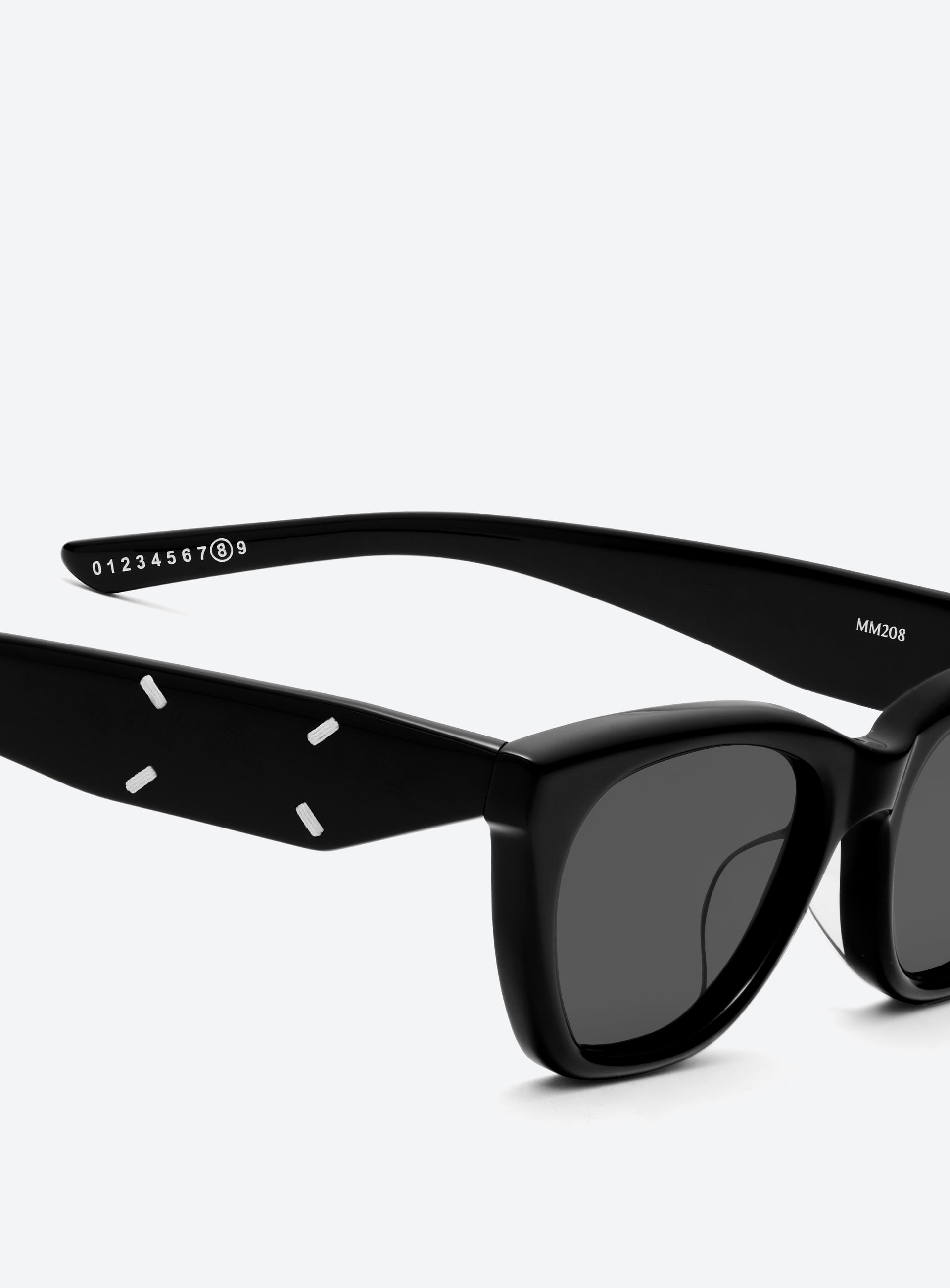 Maison Margiela - MM208 01