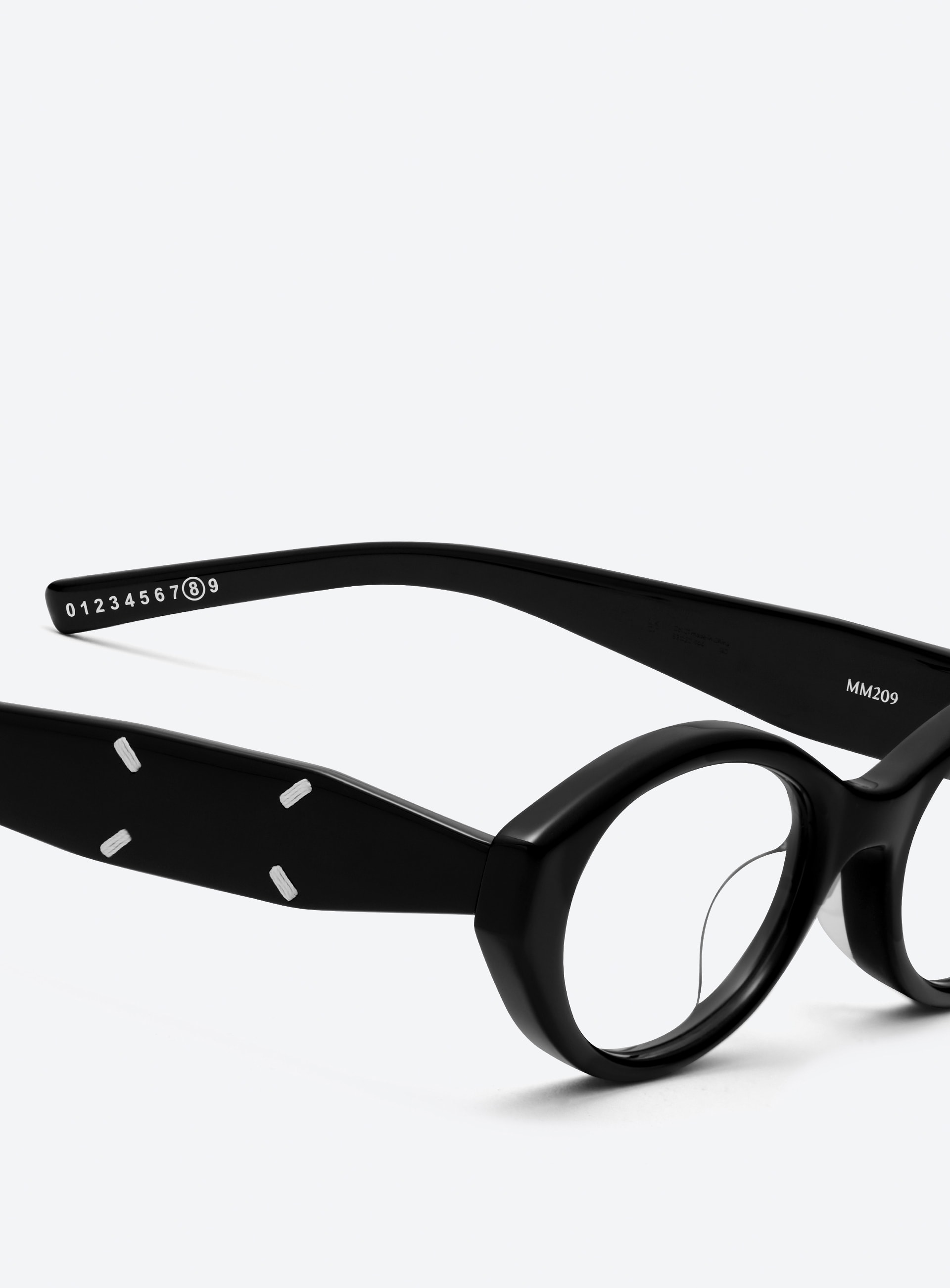 Maison Margiela - MM209 01