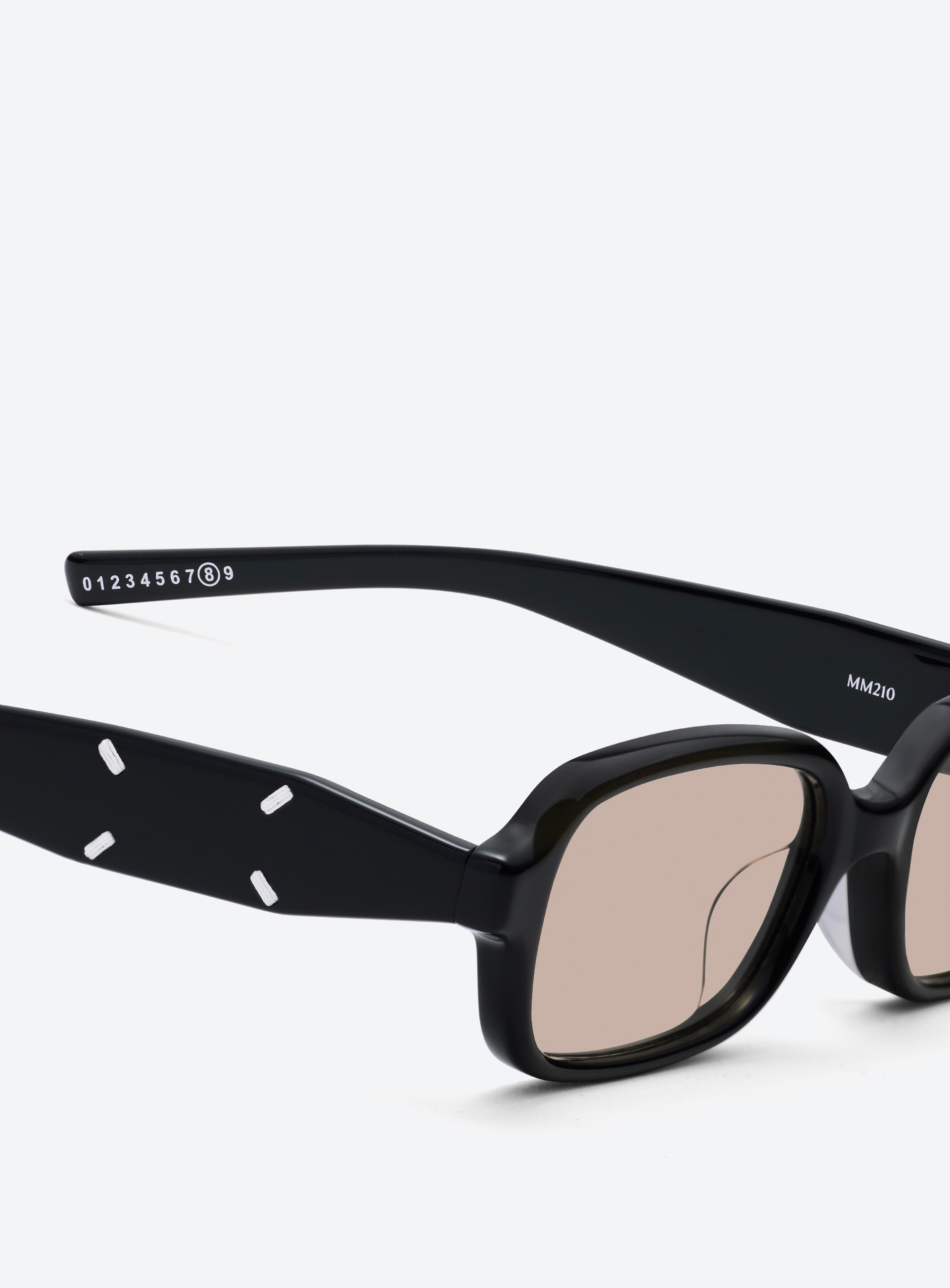 Maison Margiela - MM210 01(BR) | Gentle Monster