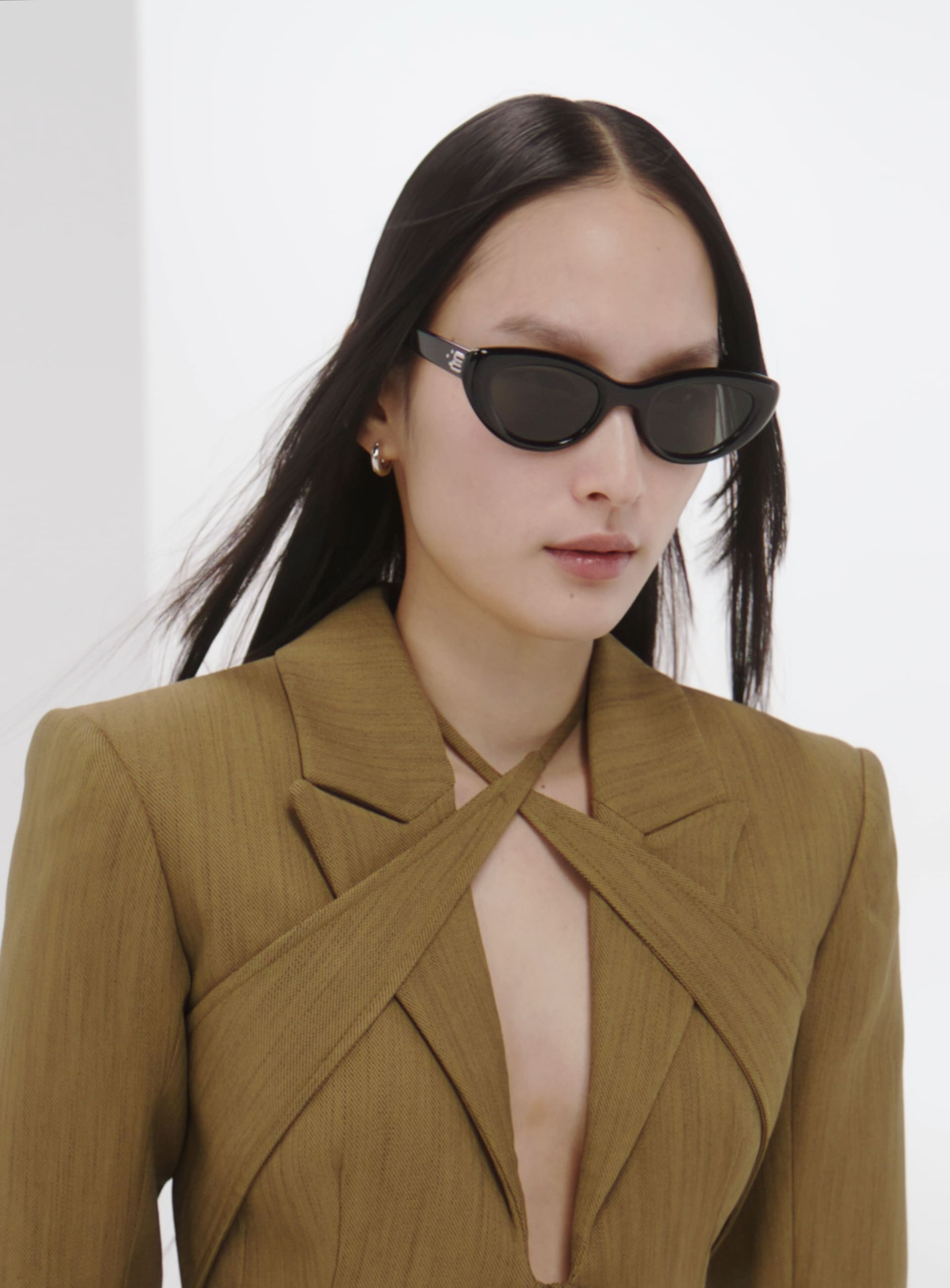 GENTLE MONSTER Logo Sunglasses for Women